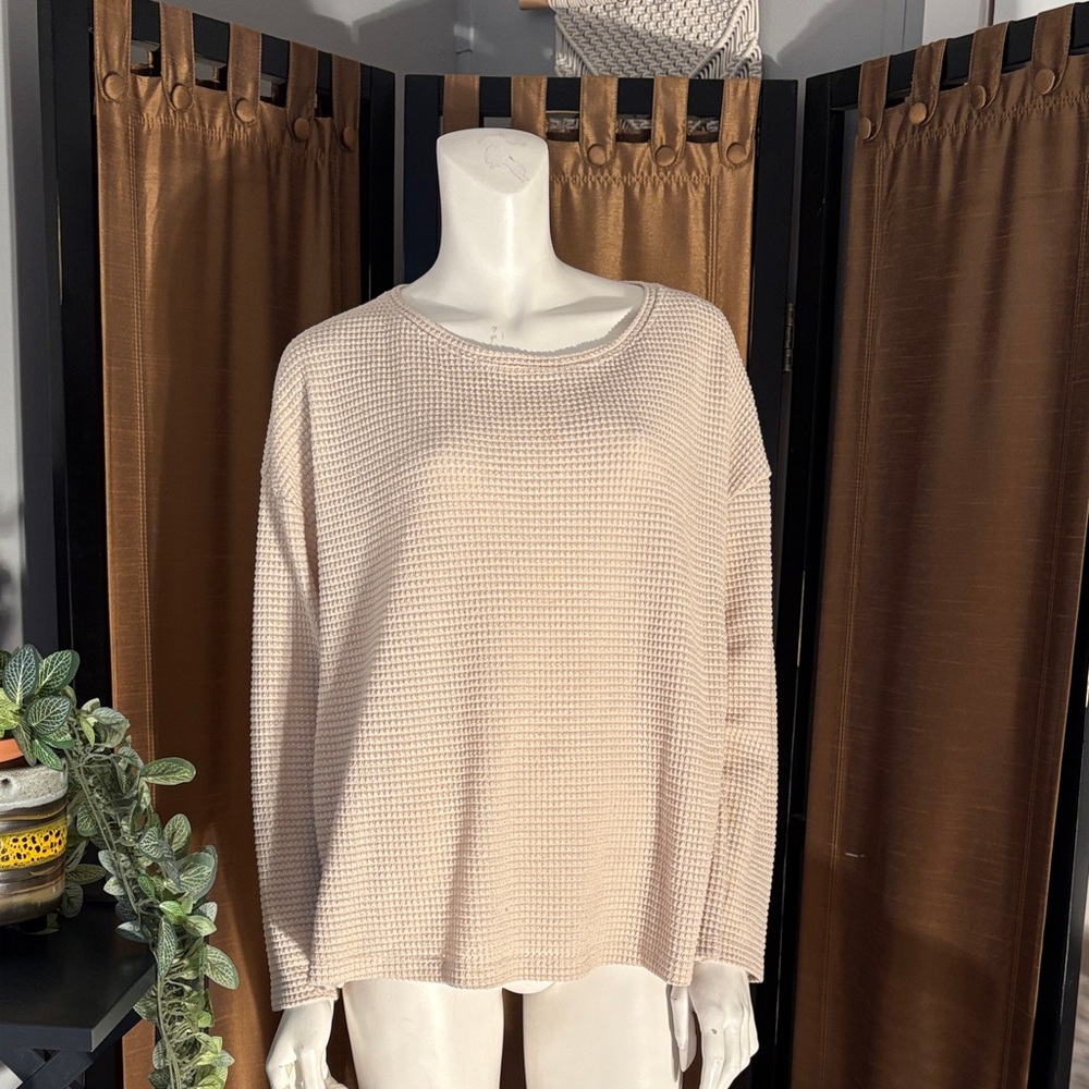 Abercrombie & Fitch Women's Beige Crew Neck Sweater